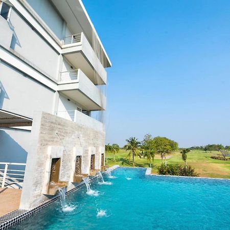 Uniland Golf & Resort Nakhon Pathom Zewnętrze zdjęcie