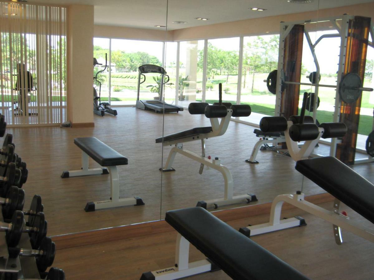 Uniland Golf & Resort Nakhon Pathom Zewnętrze zdjęcie